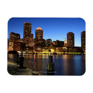 Bostonhafen und -Skyline.  Boston ist eins der 7 Magnet