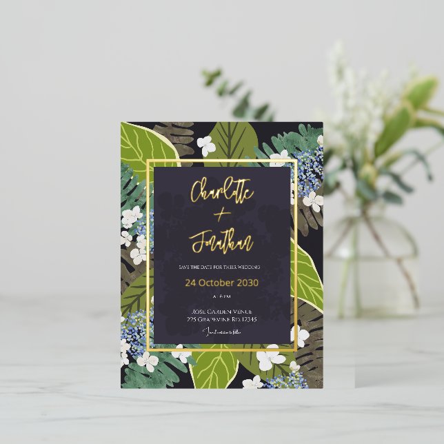 Botanical Leaf and Hydrangea Petals Save The Date Folie Einladungspostkarte (Stehend vorne)