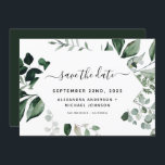 Botanische Grünfolien Wasserfarbenprägung Rett Save The Date<br><div class="desc">Grüne Kräuter - Grüne Blätter Wasserfarben Frühjahr Hochzeit Elegant und Moderne Save the Date auf weißem Hintergrund - beinhaltet schöne und elegante Schriftzeichen mit modernen botanischen Blätter und Grün für die besondere Hochzeitstagsfeier.</div>