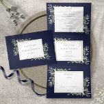 Botanische Grünpflanzen Blätter Navy Blue Foto Hoc Dreifach Gefaltete Einladung<br><div class="desc">Das Ganze in einer dreiseitigen Hochzeitseinladung mit eleganten botanischen Aquarellfarben-Blätter auf marineblau-blauem Hintergrund,  einem schicken goldenen Rahmen und Ihrem besonderen Foto. Die Einladung enthält Ihre Feierinformationen und eine RSVP-Karte. Entwickelt von Thisisnotme©</div>