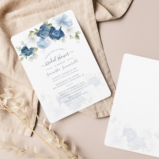 Botanisches Brautparty mit blauen Blüten (Dusty Blue Floral Bridal Shower Invitation)