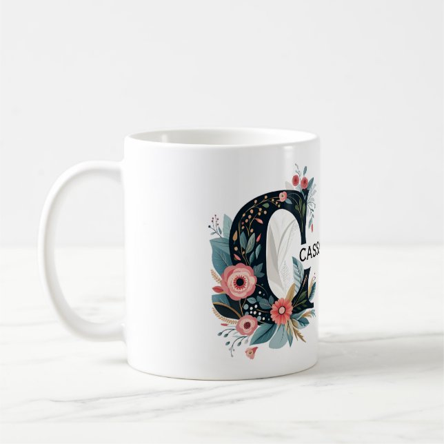 Botanisches florales Monogramm Letter C personalis Kaffeetasse (Links)