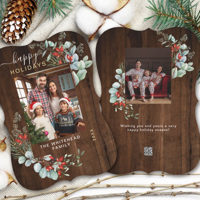 Botanisches Foto dunkles Holz Feiertagskarte (You will love these beautiful Christmas cards! They feature botanical watercolor pine and berries.)