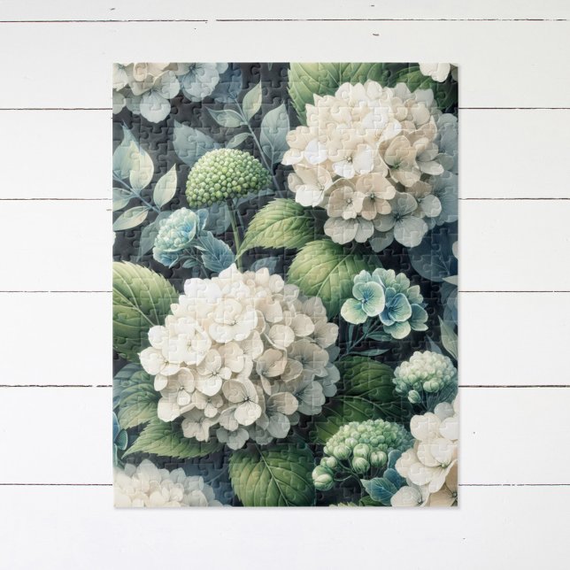 Botanisches Gemälde mit weißem Hydrangea Puzzle (Von Creator hochgeladen)