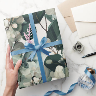 Botanisches Grün Eukalyptus Weiß Florales Muster Geschenkpapier