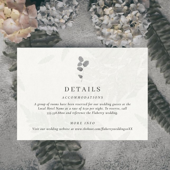 Botanisches Leaf Gray Wedding Begleitkarte (Elegant botanical leaf wedding details card. Features a light gray faux leaf pattern.)