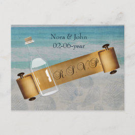 Botschaft bei einer Hochzeit am Flaschenstrand Einladungspostkarte