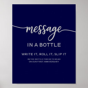 Botschaft in einer eleganten Flasche in Navy Blau Poster