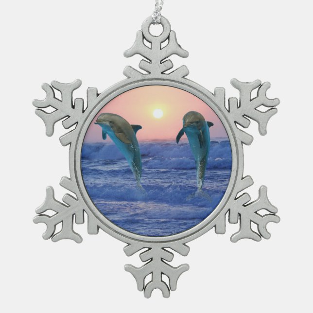 Bottlenose Dolphin bei Sonnenaufgang Schneeflocken Zinn-Ornament (Vorderseite)