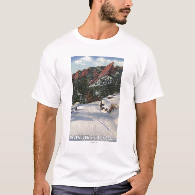 Boulder, Colorado - Flatirons im Winter T-Shirt (Vorderseite)