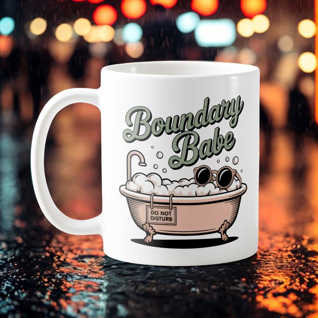 Boundary Babe | Funny Emotional Boundaries Bathtub Kaffeetasse (Von Creator hochgeladen)