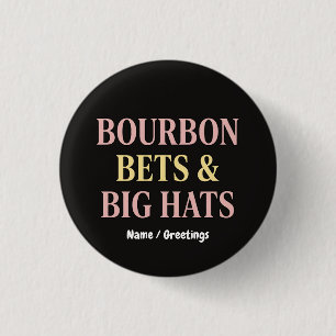 Bourbon Bets & Big Hats Retro Social Club Pferd Button