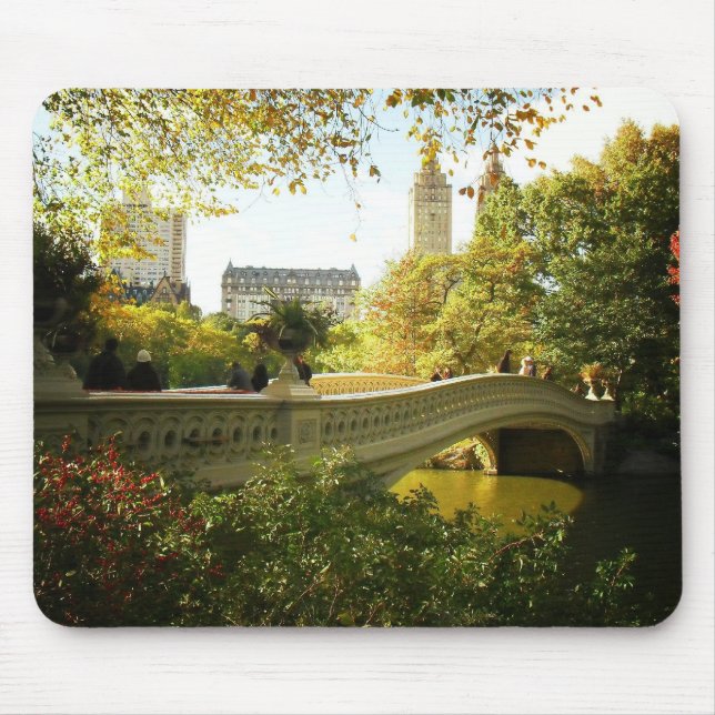 Bow Bridge im Herbst, Central Park, New York City Mousepad (Vorne)