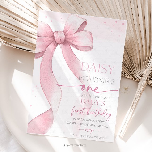 Bow Coquette Pink 1st Birthday  Einladung (Bow Coquette Birthday Invitation )