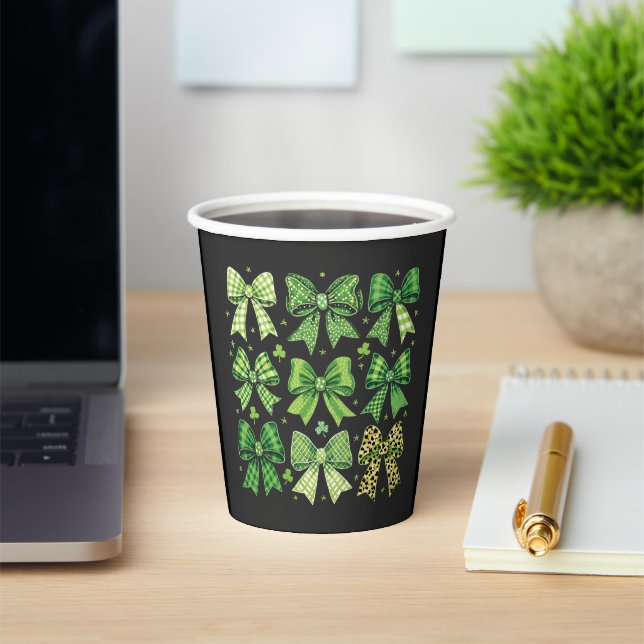 Bow Coquette St Patrick's Day Vintag Pappbecher (InSitu)