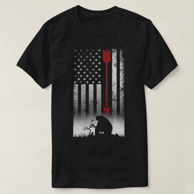 Bow deer hunting American flag gift for Bow huntin T-Shirt (Design vorne)