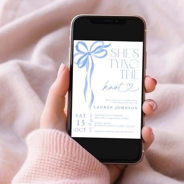 Bow She's The Knot Blue Bridal Shower Einladung (Von Creator hochgeladen)