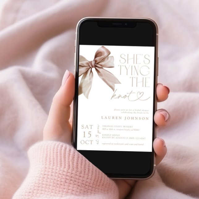 Bow She's The Knot Elegant Bridal Shower Einladung (Von Creator hochgeladen)