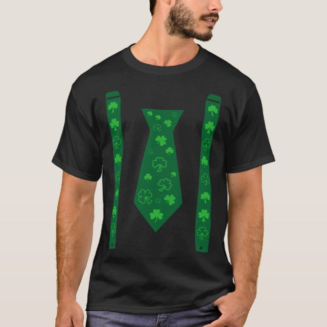 Bow Tie & Suspenders Cool Irish St Patricks Day Me T-Shirt (Vorderseite)