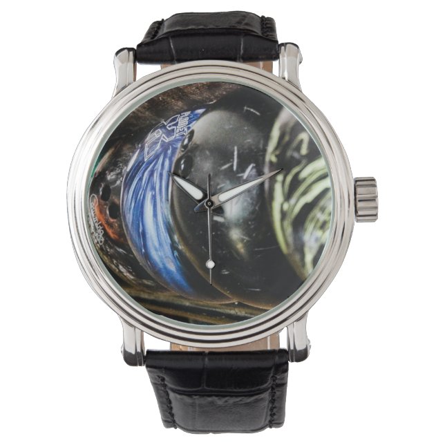 Bowling Balls Armbanduhr (Vorderseite)