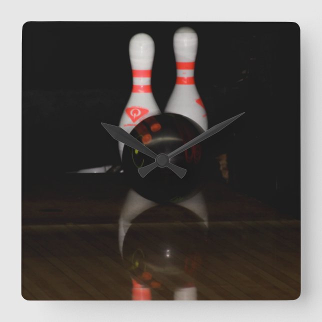 Bowling Clock Quadratische Wanduhr (Vorderseite)