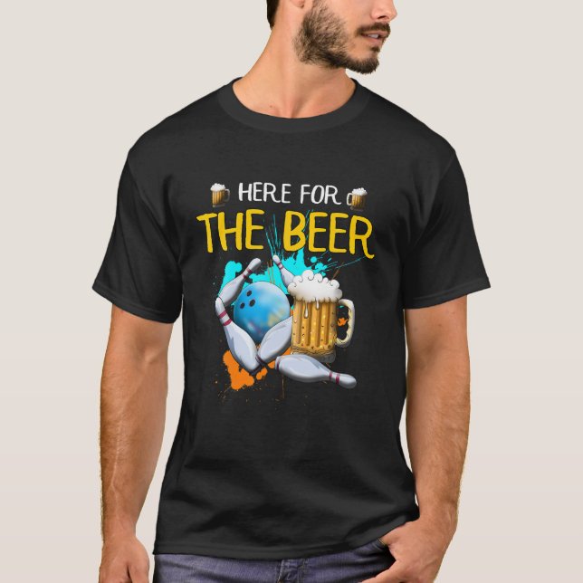 Bowling hier für Bier Bowling Ball Strike Beer T-Shirt (Vorderseite)