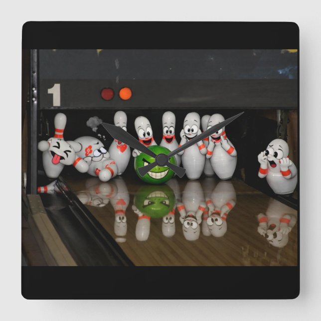 Bowling Quadratische Wanduhr (Vorderseite)