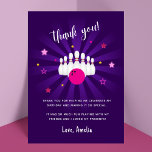 Bowling Themed Birthday Party Pink Lila Stars Dankeskarte<br><div class="desc">Vielen Dank für Ihre Gäste mit dieser aufbereitbaren Geburtstagsparty zum Thema Bowling,  Dankeschön-Karte mit Bowling-Buttone,  eine Kugel,  rosa,  lila und gelb Sterne. Ideal für Kinder,  Jungs und Mädchen,  die den Spaß des Bowlings Liebe! Matching-Elemente verfügbar.</div>