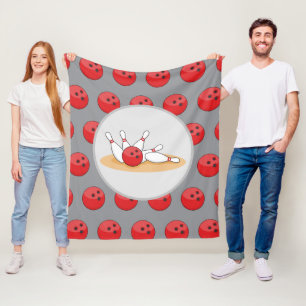 Bowlingkugel trifft Kegel mit Ballmuster Fleecedecke