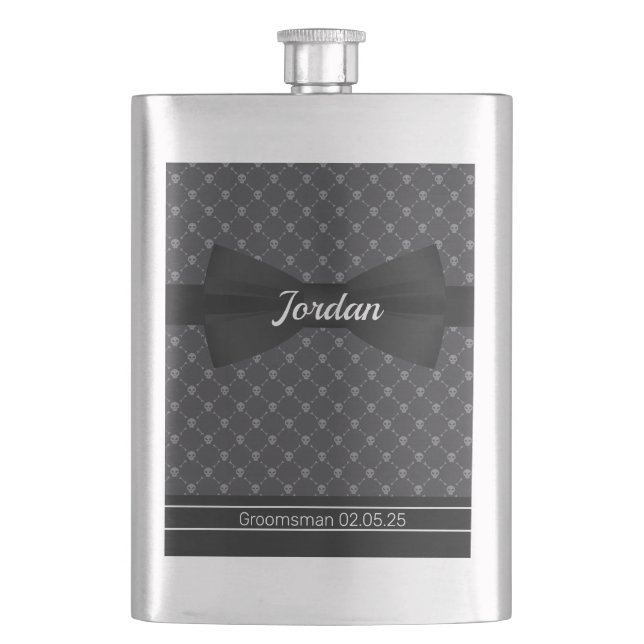 Bowtie und Skulls Mit Monogramm Flask Flachmann (Vorderseite)