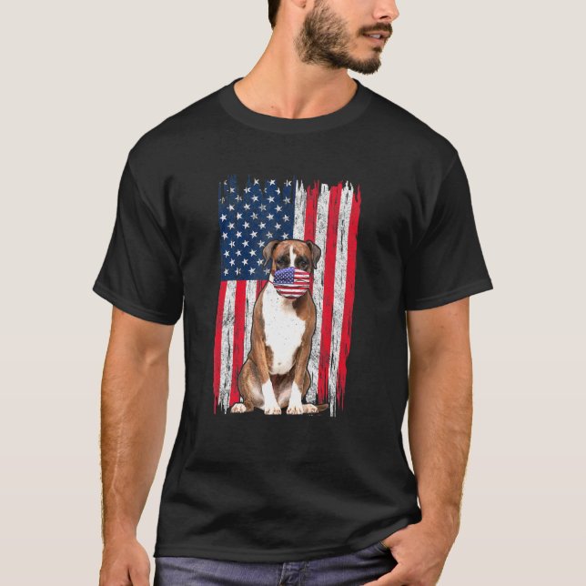 Boxer American Flag Hund trägt Gesichtsmaske 4. Ju T-Shirt (Vorderseite)