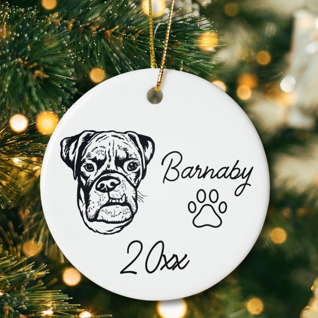 Boxer Dog Individuelle Name & Year Line Art Keramik Ornament (Boxer Dog Custom Name and Year Ornament with Paw Print. Black and White Line Art Modern)