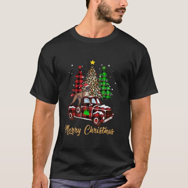 Boxer Dog Riding Red Truck Weihnachtsdekor Pajama T-Shirt (Vorderseite)