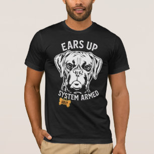 Boxer großer Hund bewaffnet T-Shirt