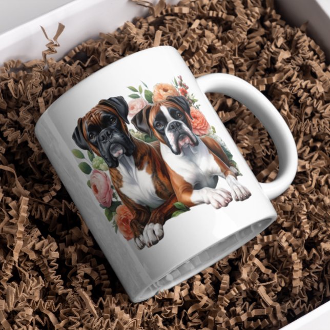 Boxer Hunde unter den Blume Kaffeetasse (Von Creator hochgeladen)