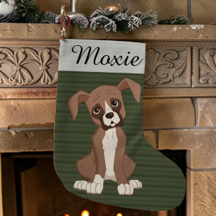 Boxerwelpe auf einem grünen Weihnachtsmuster Kleiner Weihnachtsstrumpf