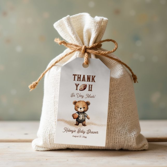 Boy Bearly Wait American Football Baby Dusche Geschenkanhänger (Teddy Bear Boy American Football Baby Shower Favor Tags - Bearly Wait Collection)