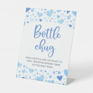 Boy Blue Hearts Valentine Bottle Chug Baby Dusche Sockelschild