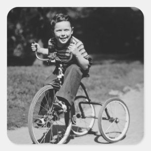 Boy Riding Tricycle Quadratischer Aufkleber