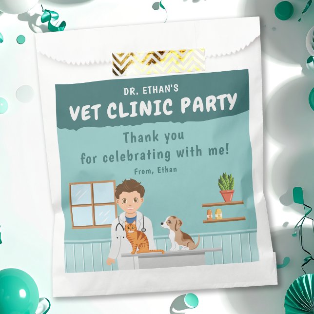 Boy Veterinarian Animal Clinic Birthday Thank You Geschenktütchen (Von Creator hochgeladen)