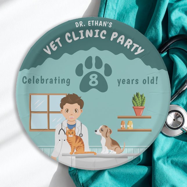 Boy Veterinarian Clinic Animal Hospital Birthday Pappteller (Von Creator hochgeladen)
