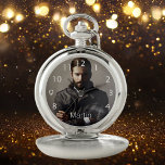 Boyfriend Ehemann Name Foto Taschenuhr<br><div class="desc">Vorlage für Ihr eigenes Foto von einem Freund,  Freund,  Sohn oder Ehemann. Vorlage für einen Namen oder Text,  weiße Buchstaben. Ein großartiges Geburtstagsgeschenk oder Sake für sie. Die Zahl der weißen Uhr ist zwischen 8 und 4.</div>