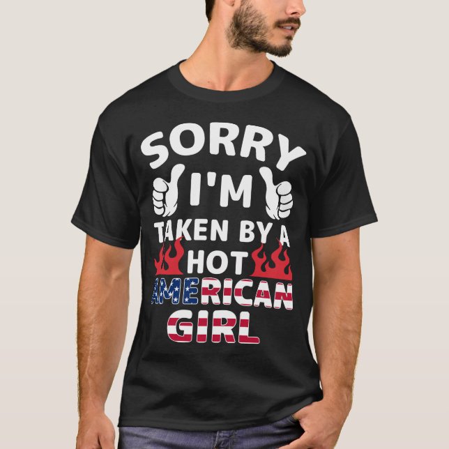Boyfriend-Geschenk von amerikanischer Freundin T-Shirt (Vorderseite)