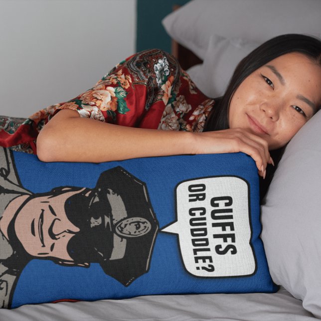 BOYFRIEND PILLOWS - POLIZIST - KÜFFE ODER KUDLE? LENDENKISSEN (Von Creator hochgeladen)