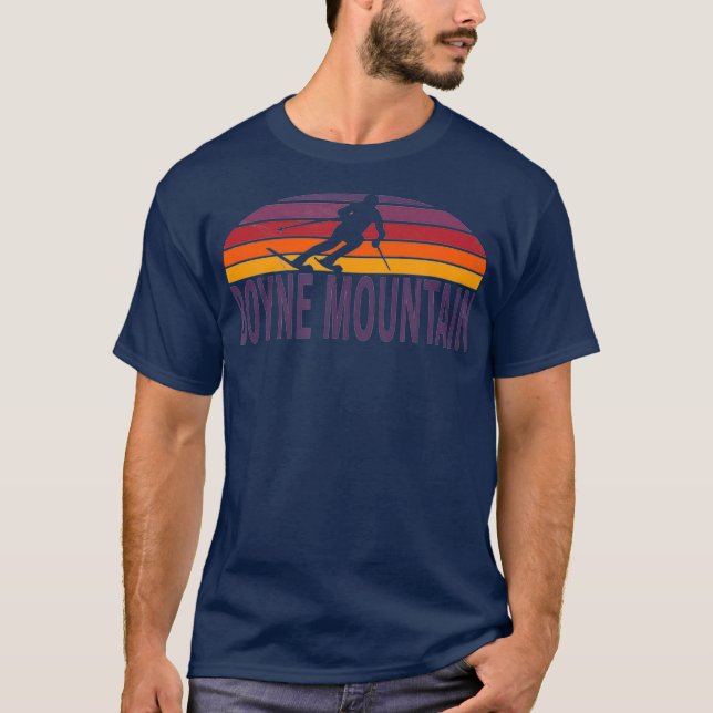 Boyne Mountain Michigan Ski Resort Snowboarden T-Shirt (Vorderseite)