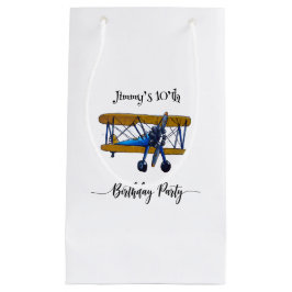 Boys birthday party with blue and yellow biplane kleine geschenktüte