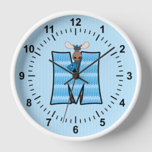Boy's Blue Moose Strick Muster Mongoram Letter M Wanduhr