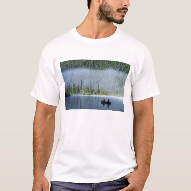Boys, die auf dem Waterfowl Lake fischen, Banff Na T-Shirt (Vorderseite)