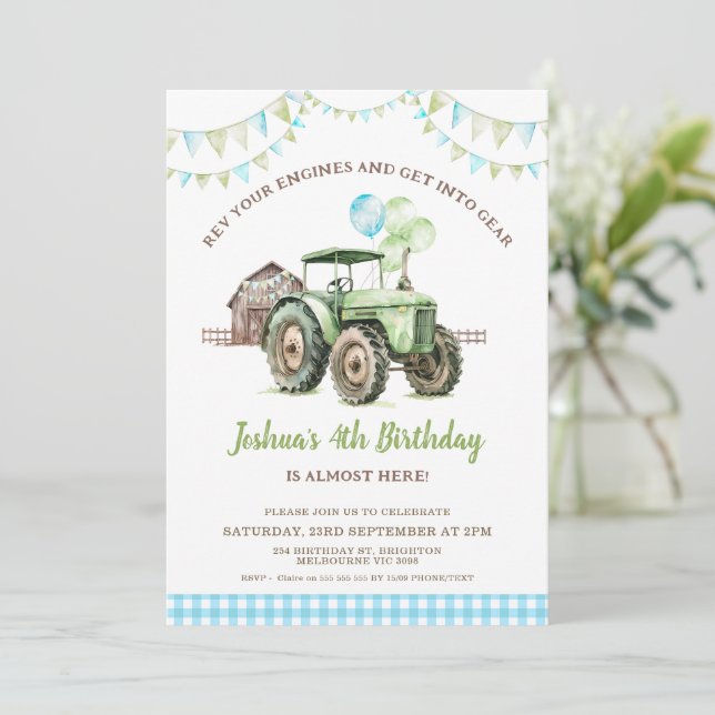 Boys Green Blue Balloons Tractor Birthday Einladung (Stehend Vorderseite)