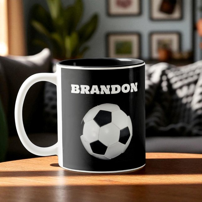 Boys Soccer Ball Black Stylish Individuelle Name K Zweifarbige Tasse (Von Creator hochgeladen)